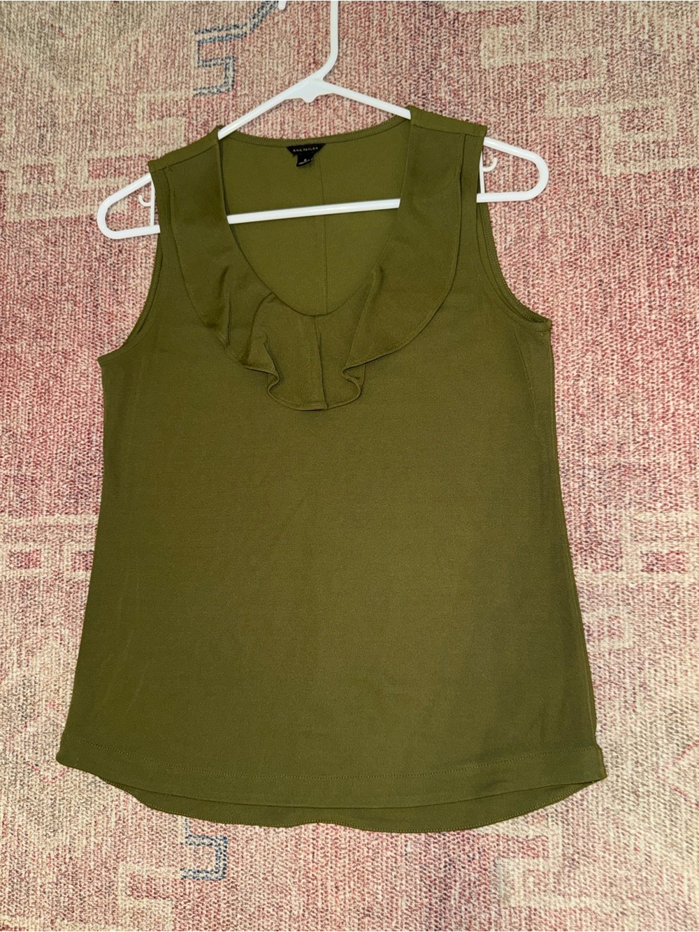 Ann Taylor knit tricot rayon olive green v neck ruffle top size small